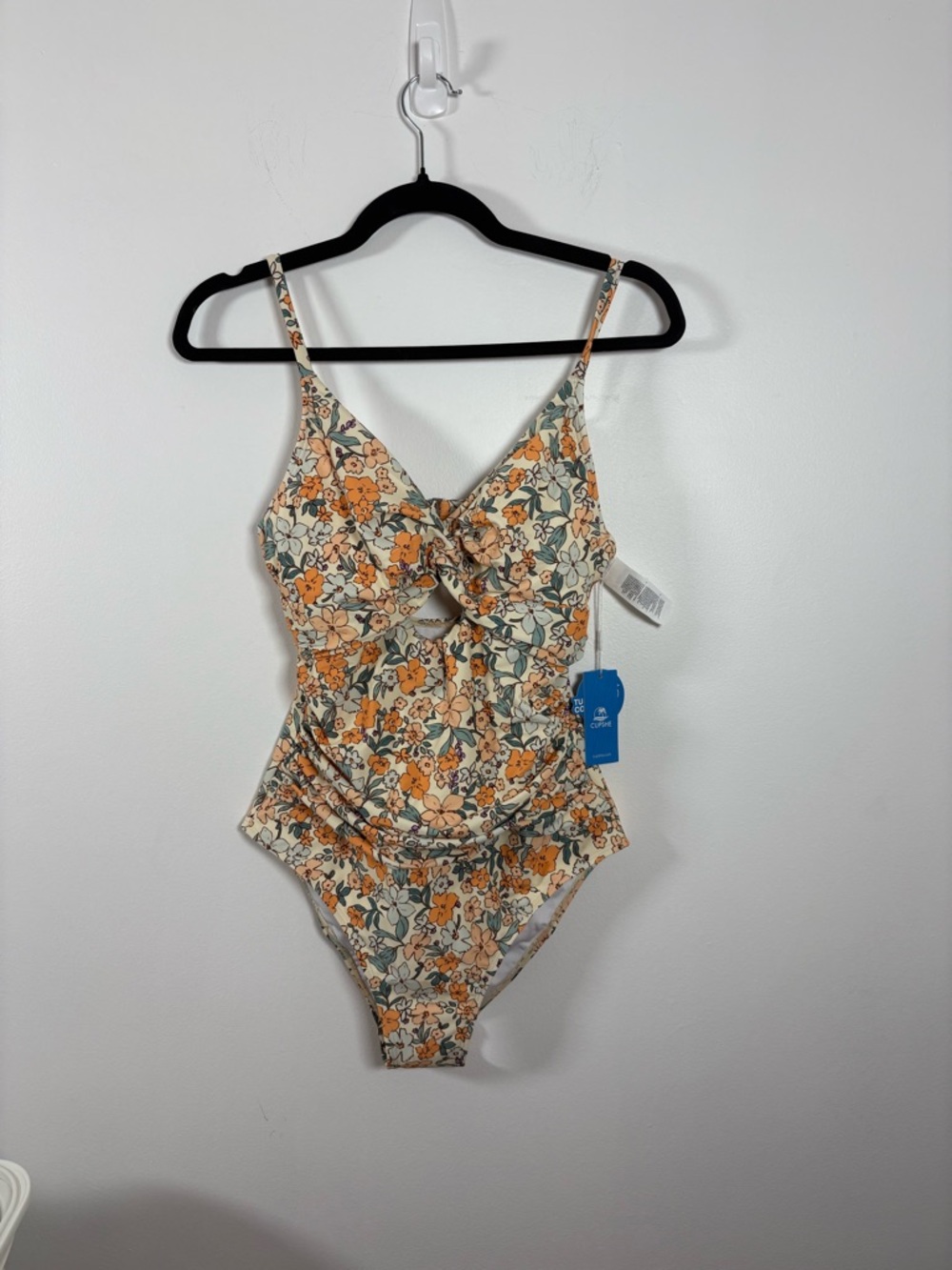 Cupshe Floral One-Piece Swimsuit in Cream, Orange, Green
